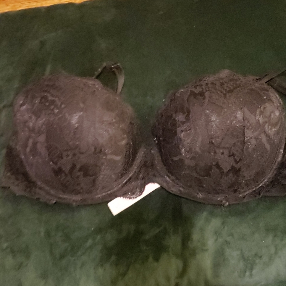 Pink VS 34c bra